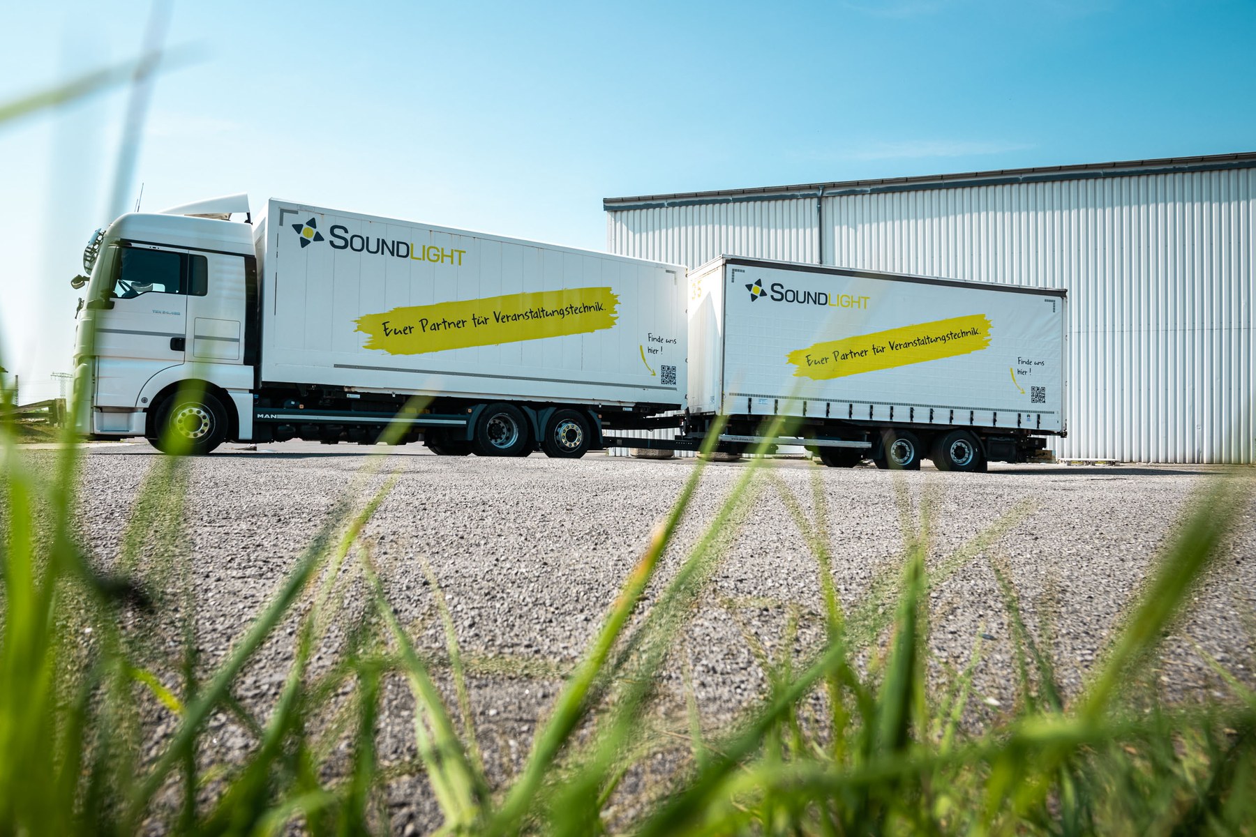 Soundlight LKW mit Veranstaltungstechnik