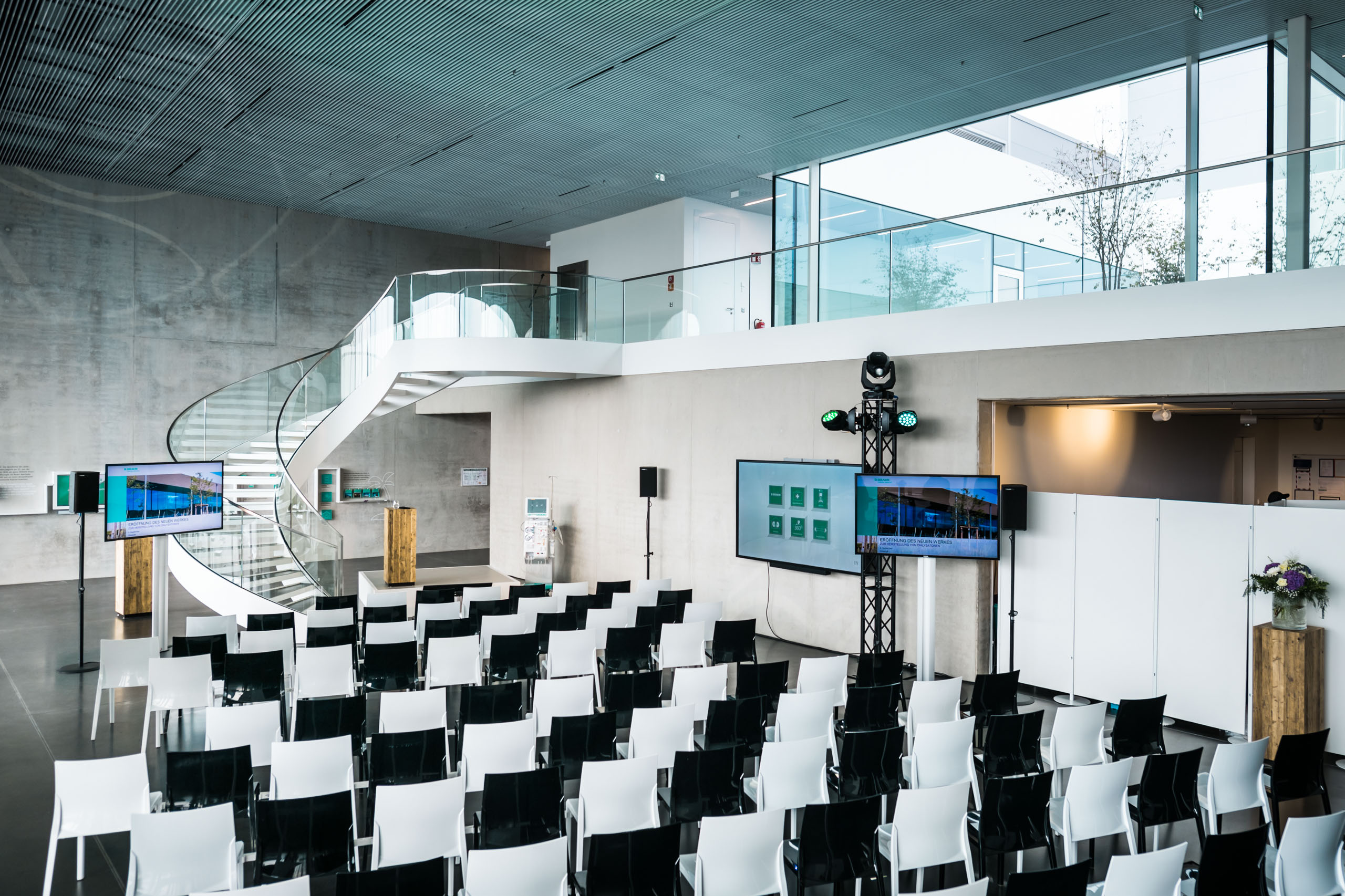 Header-Visual Konferenztechnik – Soundlight Veranstaltungstechnik