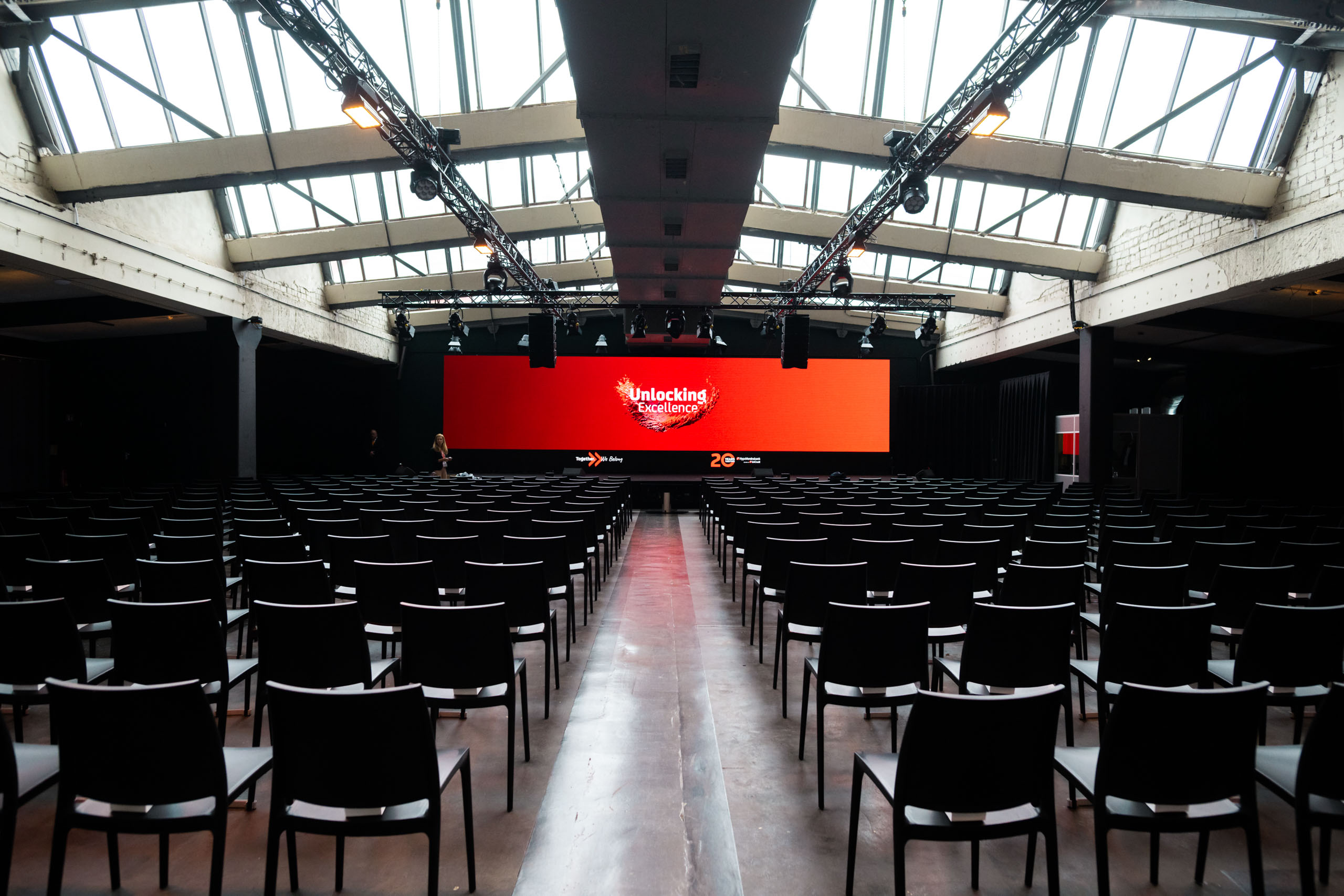 Referenz Unicredit – Medientechnik von Soundlight